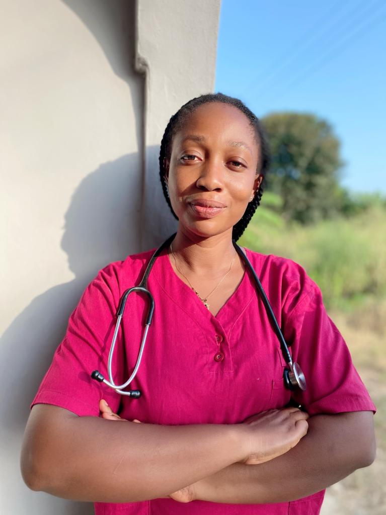 Miriam Amartey   <br> (MIMI)